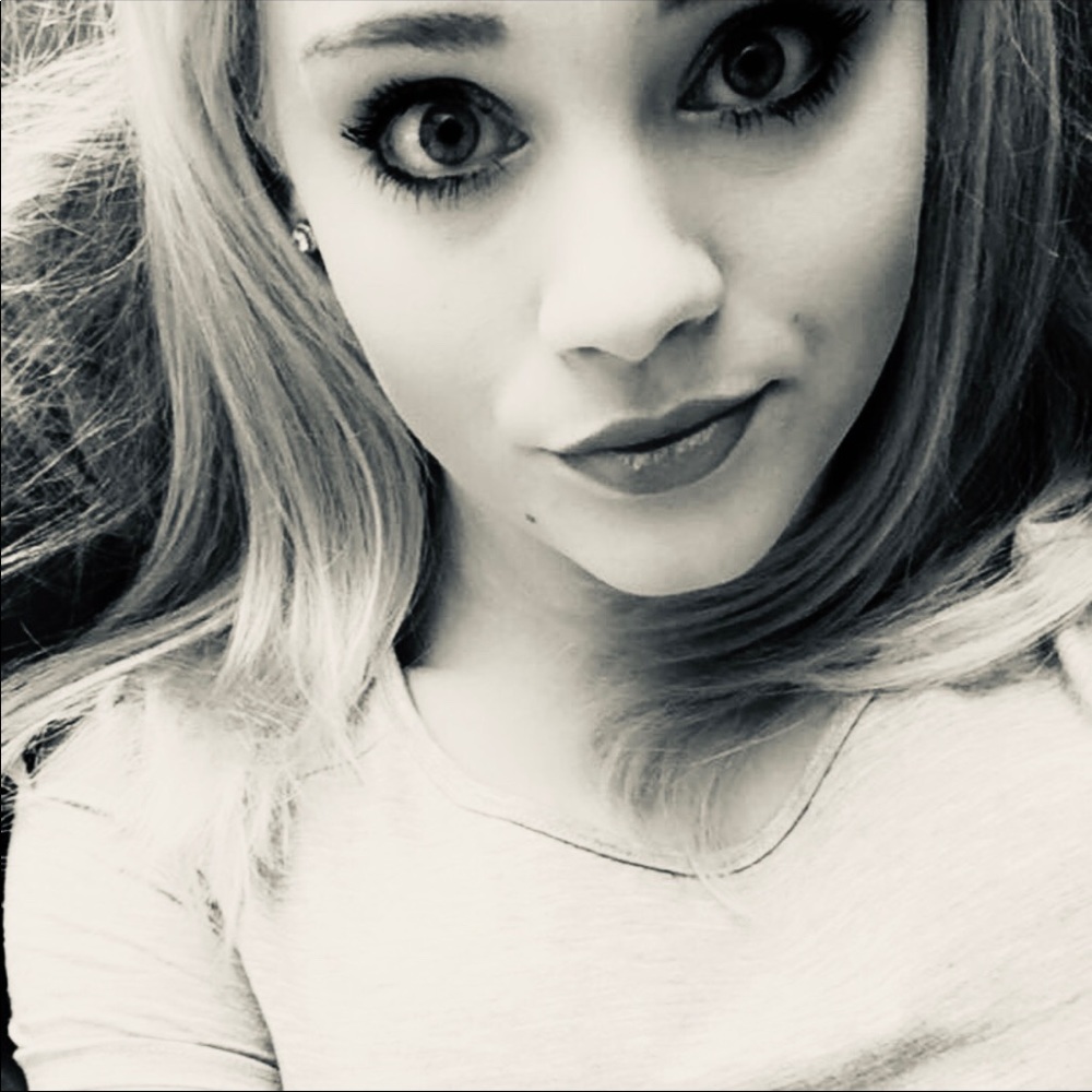 Meet your Posher, Veronica